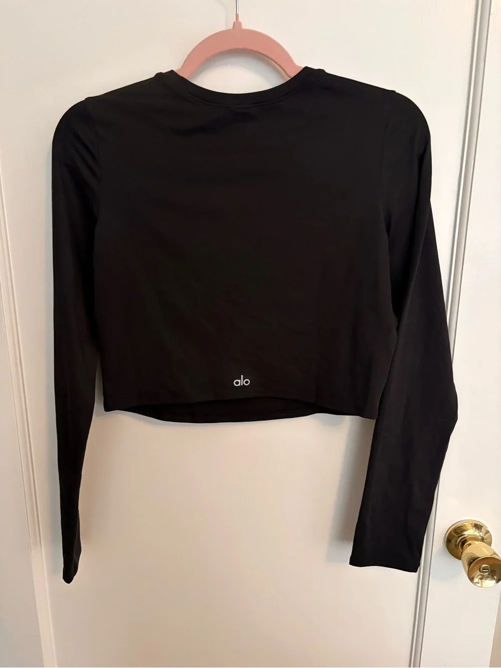 ALO Yoga Black Finesse Long-Sleeve Crop Tee